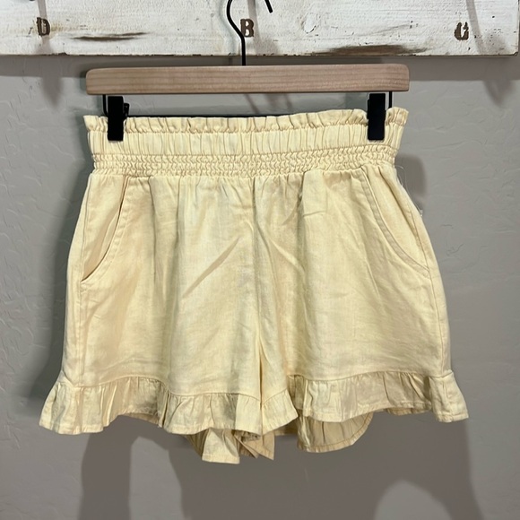 Shorts Butter Yellow Ruffle Flowy Bottom Cottagecore Pockets Elastic Linen - Picture 1 of 12